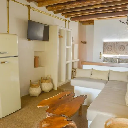 Traditional Sirma In Appartement Klima (Milos)